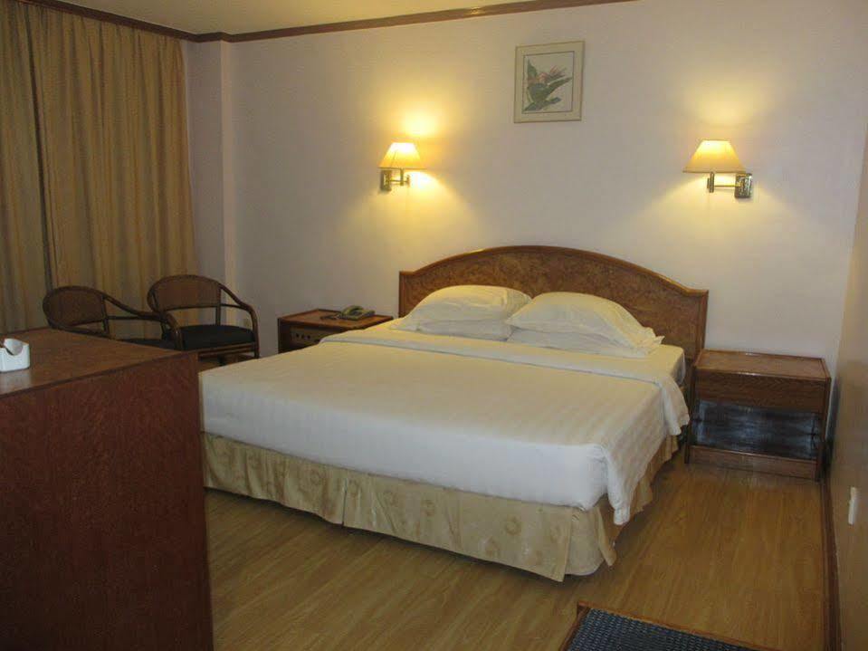 Sanbay Hotel SDK Extérieur photo