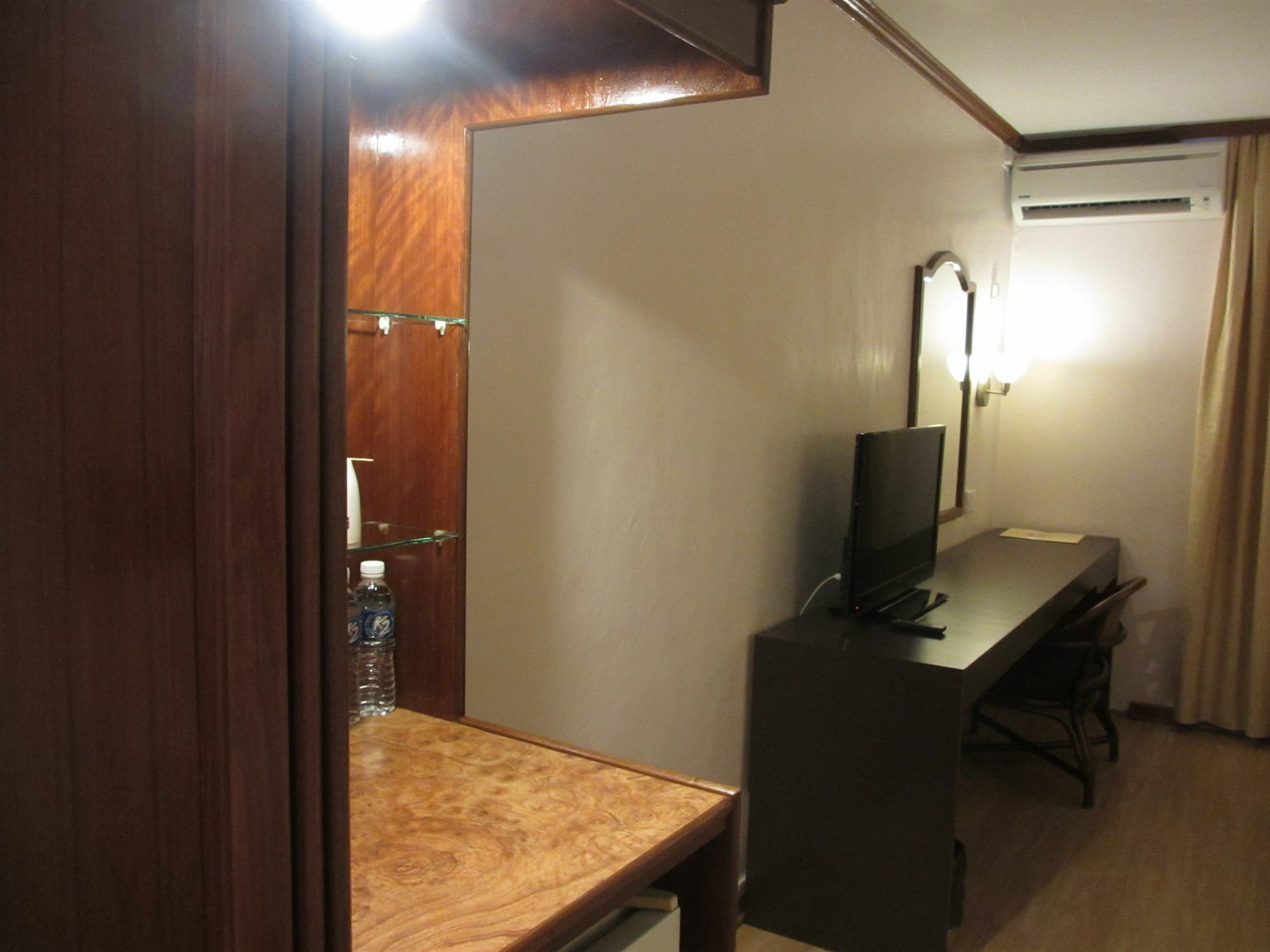 Sanbay Hotel SDK Extérieur photo