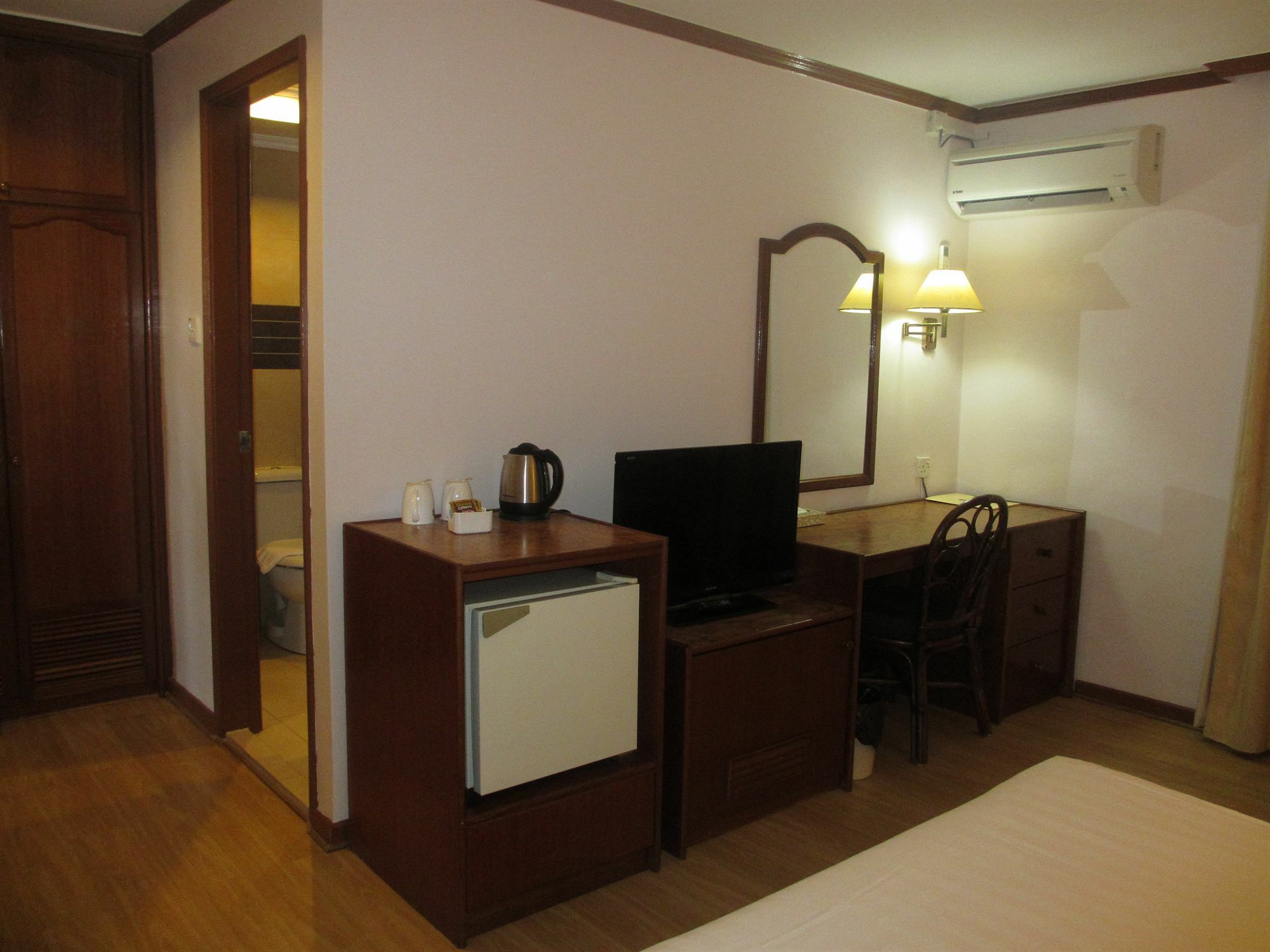 Sanbay Hotel SDK Extérieur photo
